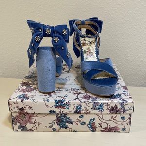 Nicola Bathie x Antonio Melani Lila Velvet Bow Heels, Size 9